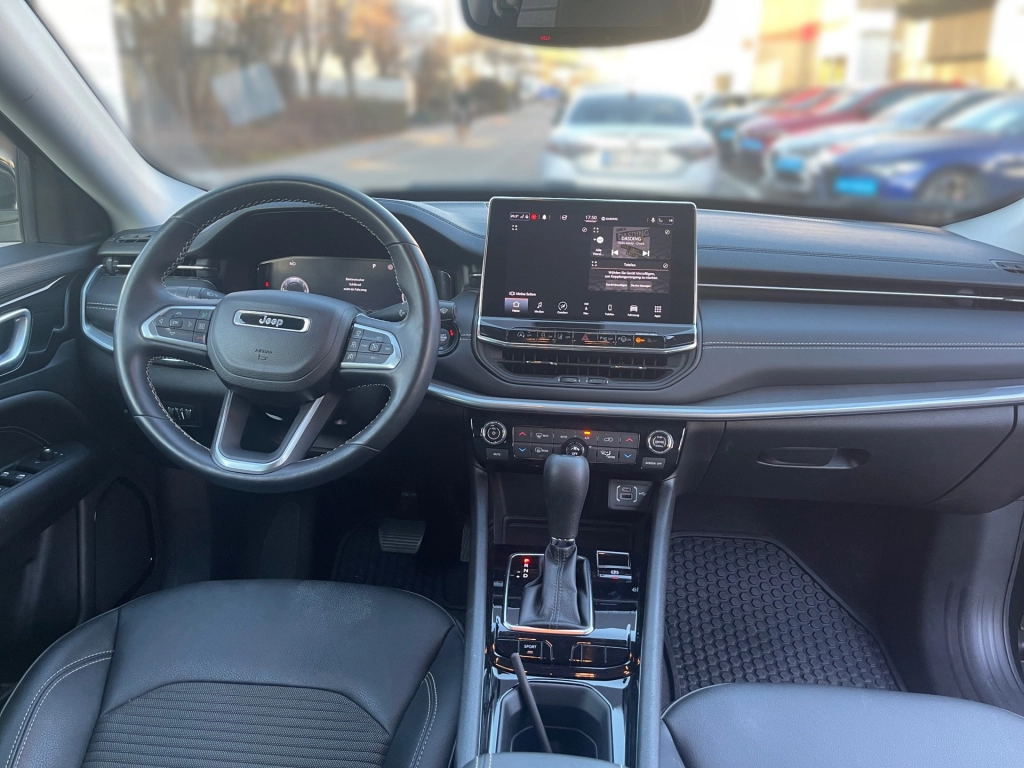 Jeep Compass 1.3 GSE Limited DCT
