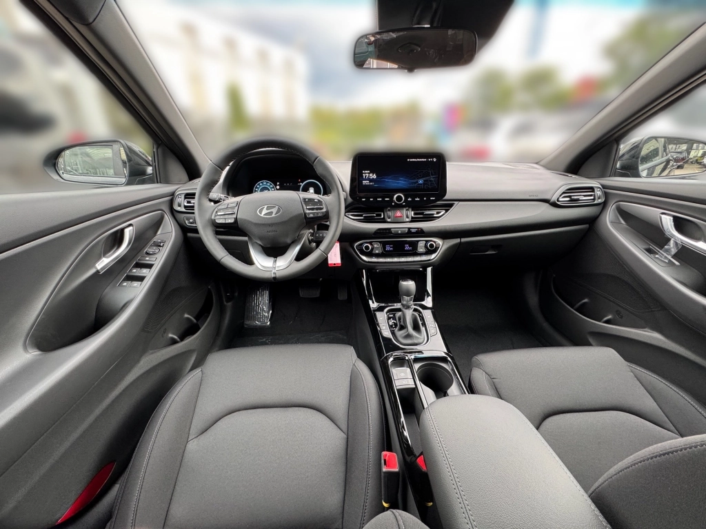 Hyundai i30 Advantage Automatik 140PS Benziner
