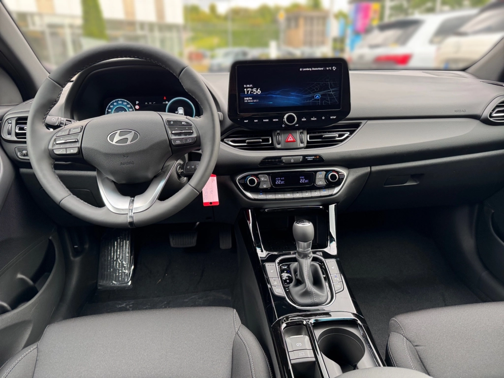 Hyundai i30 Advantage Automatik 140PS Benziner