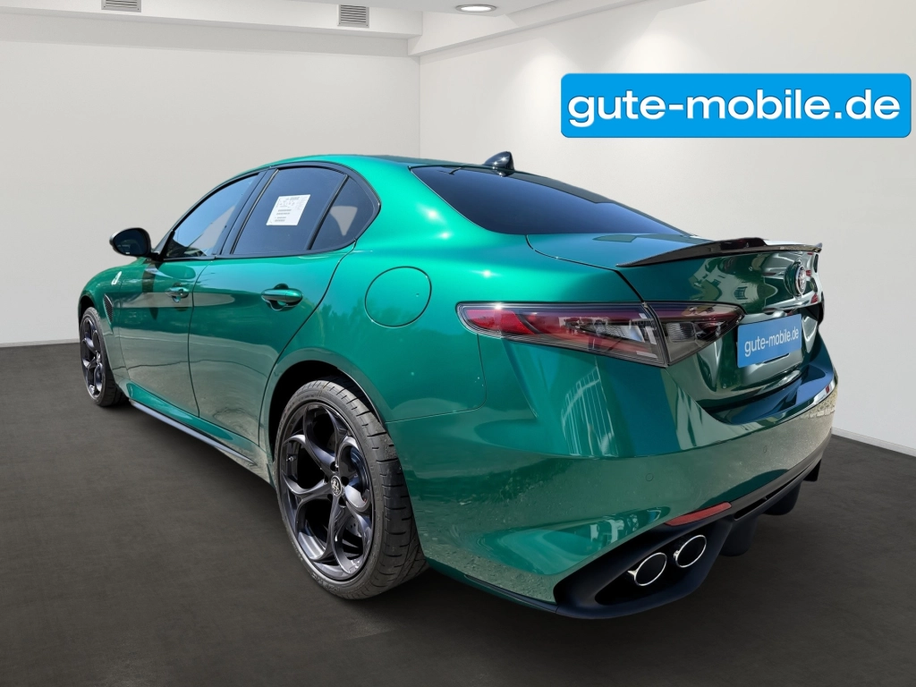 Alfa Romeo Giulia Quadrifoglio 2.9 V6 520PS / H&K  