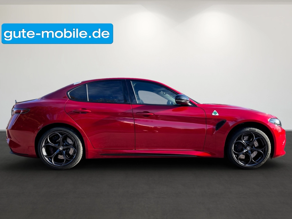 Alfa Romeo Giulia 2.9 V6 Bi-Turbo AT8 Quadrifoglio