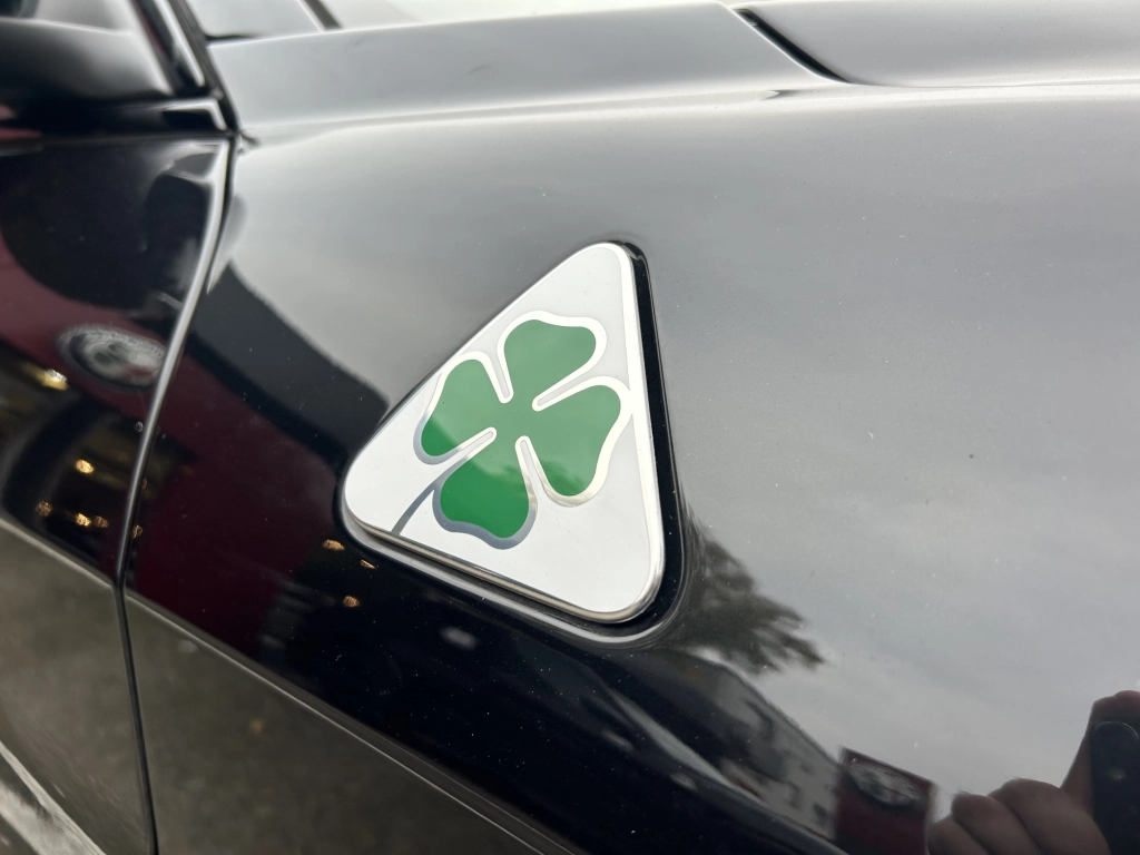 Alfa Romeo Giulia MY24 Quadrifoglio 520 PS 