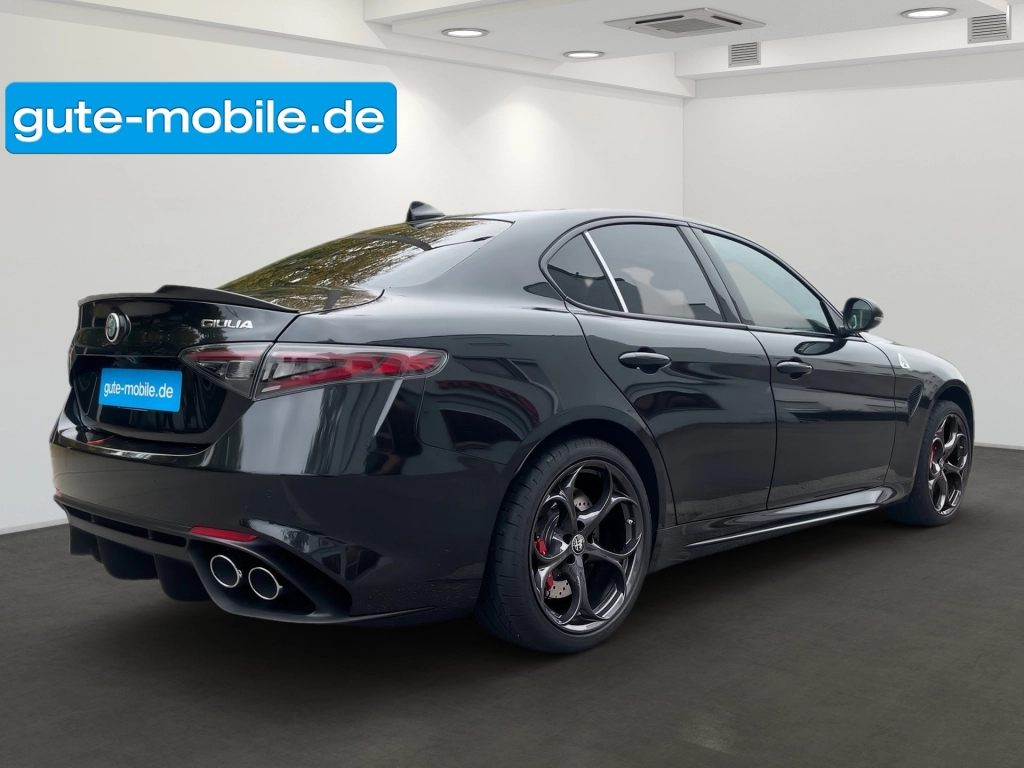 Alfa Romeo Giulia MY24 Quadrifoglio 520 PS 