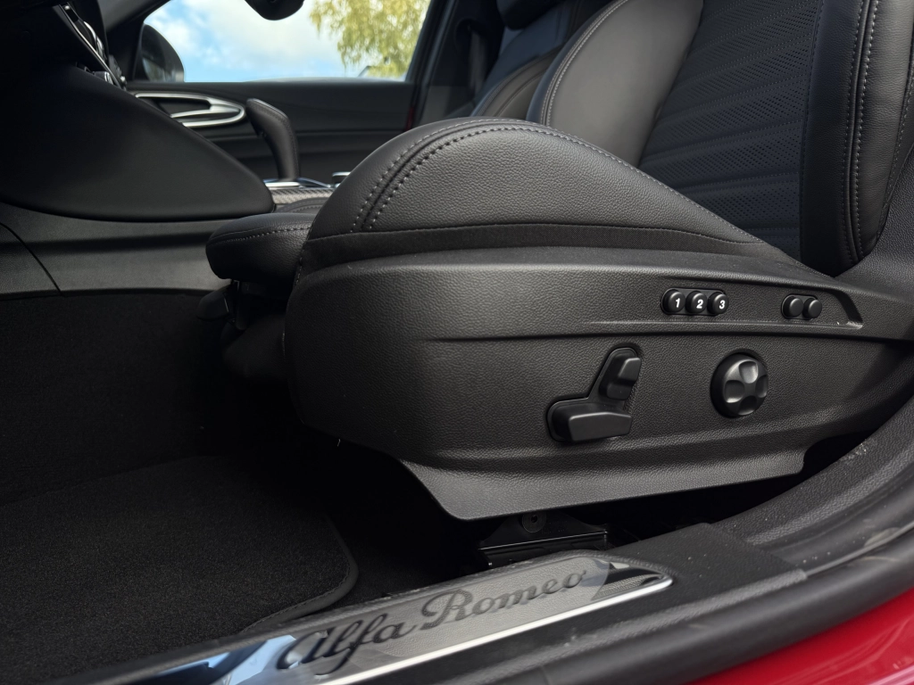Alfa Romeo Giulia MY24 Quadrifoglio 520PS