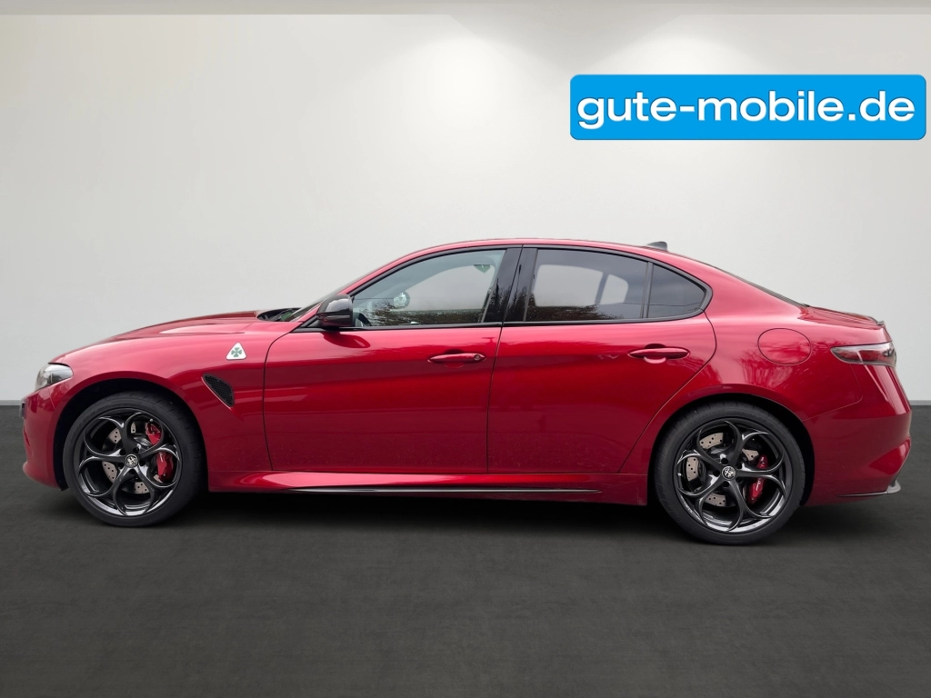 Alfa Romeo Giulia 2.9 V6 Bi-Turbo AT8 Quadrifoglio