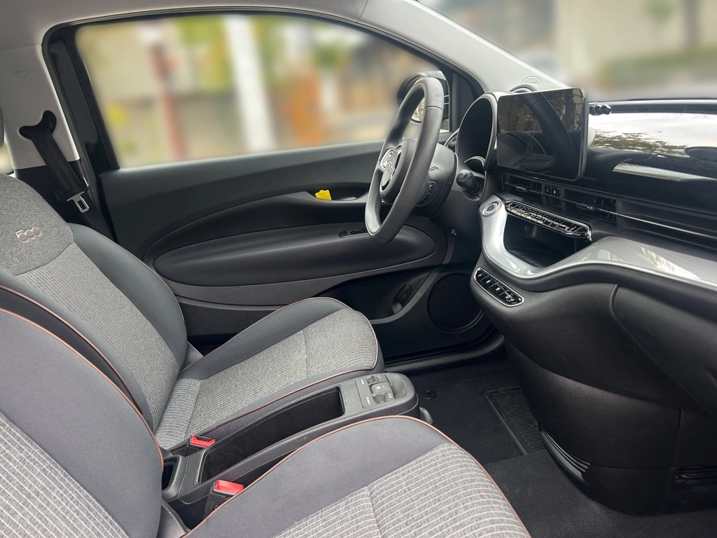 Fiat 500 Cabrio | Icon | 42 kWh | Tempomat | Klimaautomatik |