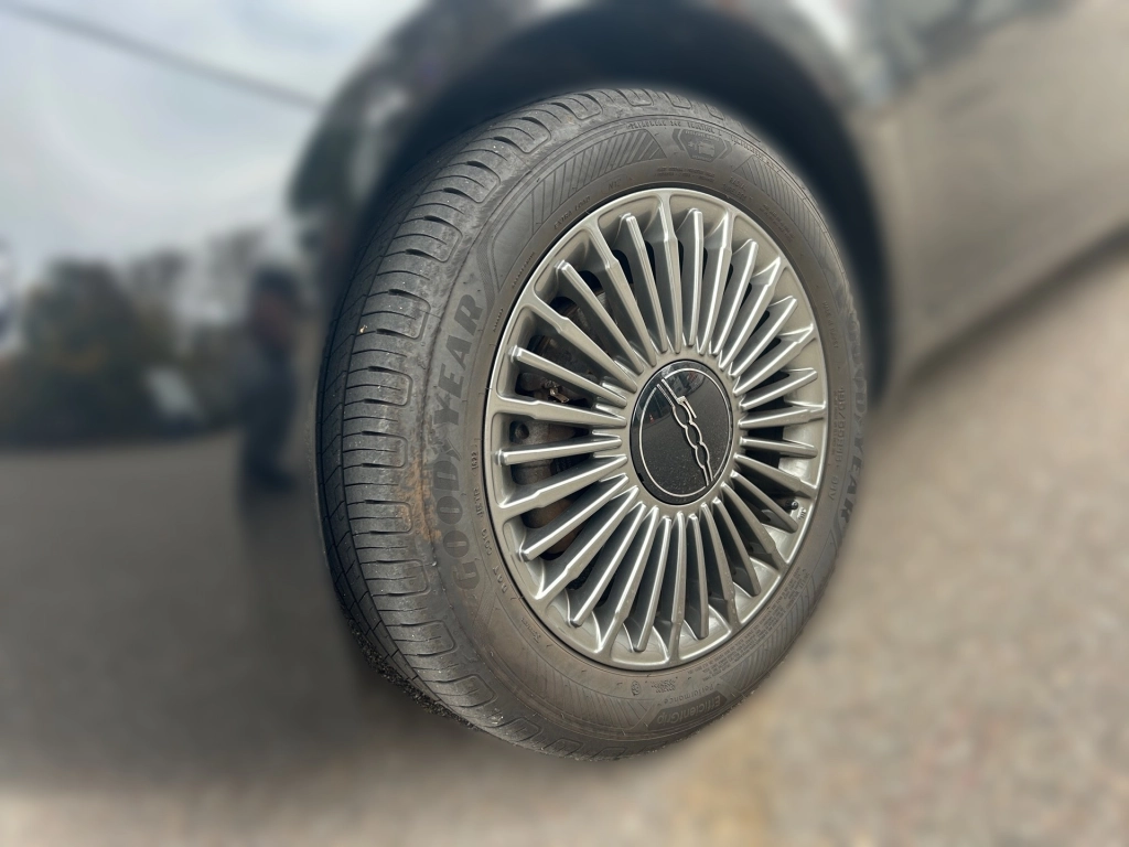 Fiat 500 Cabrio | Icon | 42 kWh | Tempomat | Klimaautomatik |