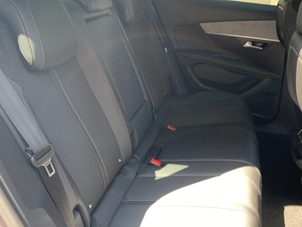 Peugeot 3008 GT 1.5 BlueHDi| SHZ| ACC| LED