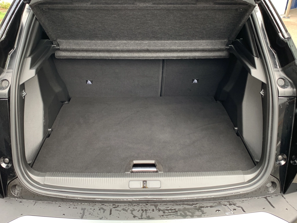 Peugeot 2008 Allure|NAVI|360° KAMERA|SHZ|ACC|CARPLAY