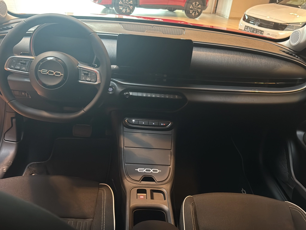 Fiat 600 Hybrid 1.2 T3 110 PS Sonderedition