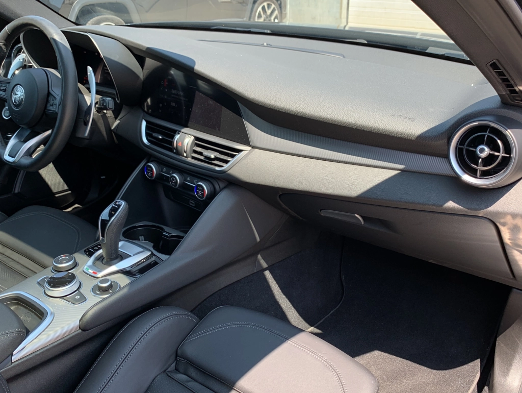 Alfa Romeo Giulia 2.0 Turbo Veloce MATRIX|PANO|CARPLAY