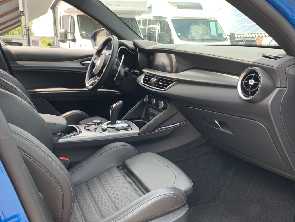 Alfa Romeo Stelvio 2.2 Diesel Veloce PANO | ACC | H&K | SHZ