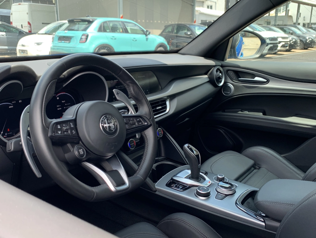 Alfa Romeo Stelvio 2.2 Diesel Veloce PANO | ACC | H&K | SHZ