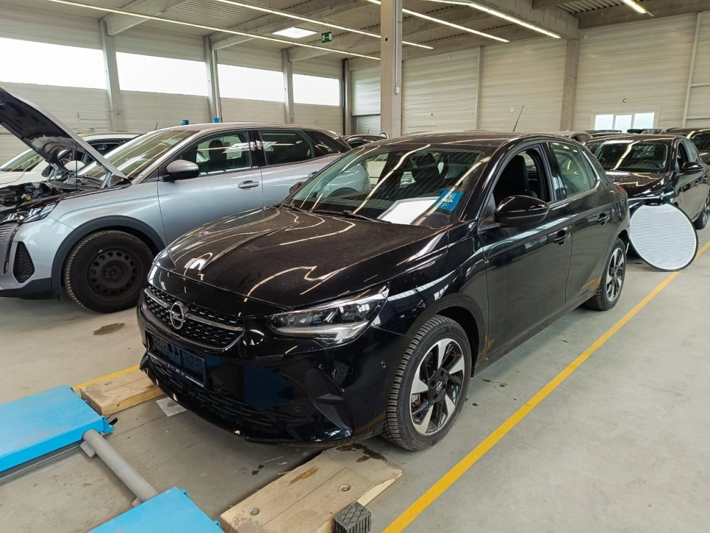 Opel Corsa eElegance 100KW| PDC| Isofix| LED| Carplay