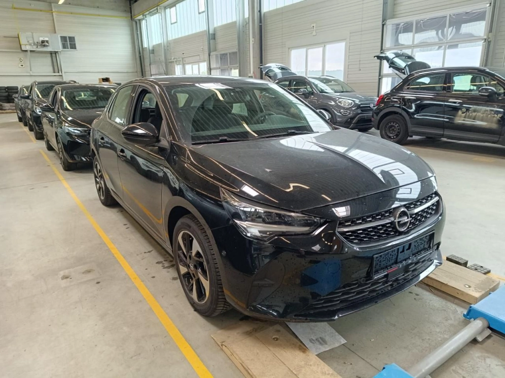 Opel Corsa eElegance 100KW| PDC| Isofix| LED| Carplay
