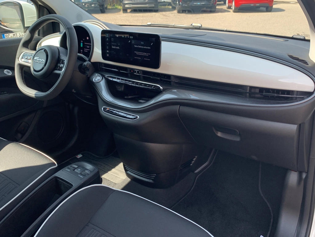 Fiat 500C Basis 42 kWh 118PS| Carplay| Isofix| DAB| 