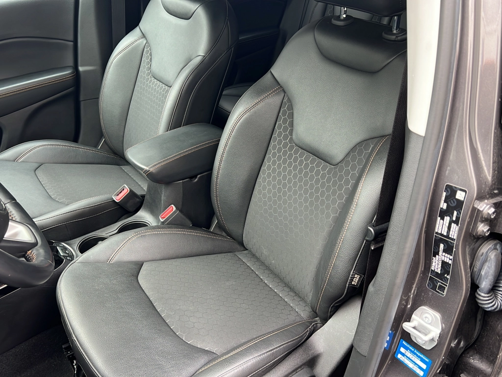 Jeep Compass 1.3 T-GDI Limited DCT Kamera |SHZ| Navi