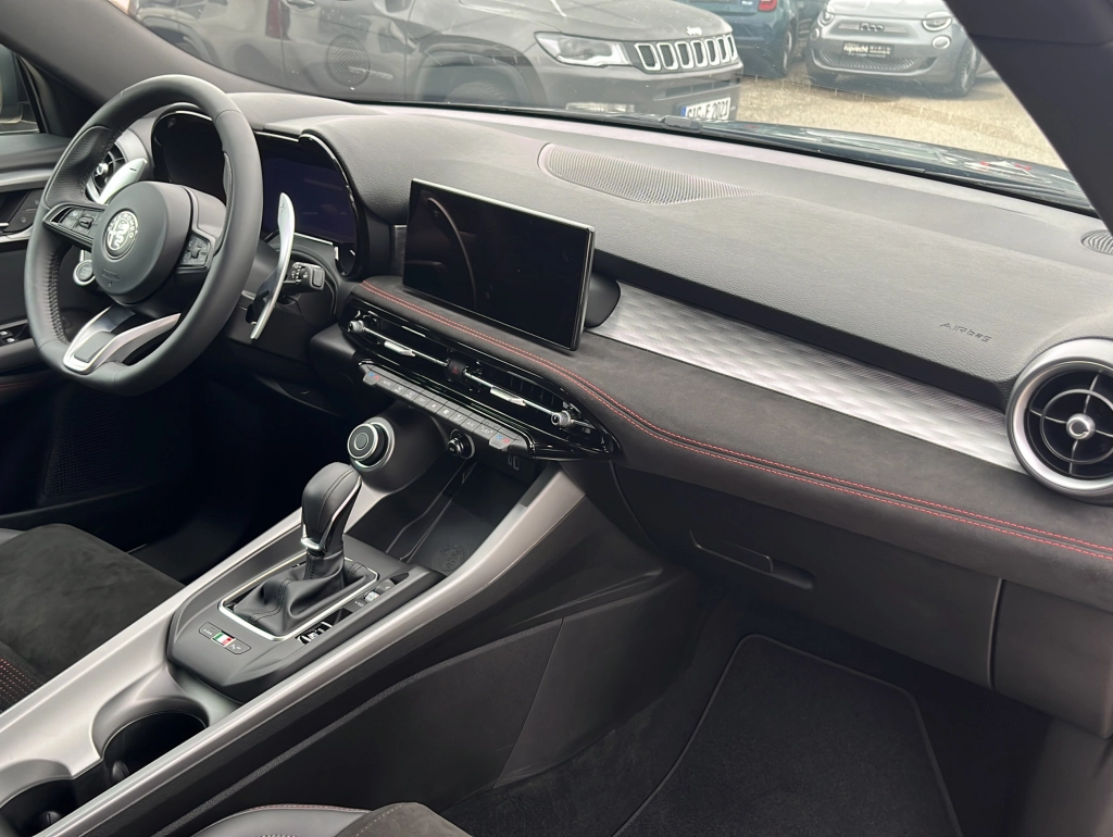Alfa Romeo Tonale 1.3 VGT PHEV Veloce | SHZ | MATRIX | NAVI