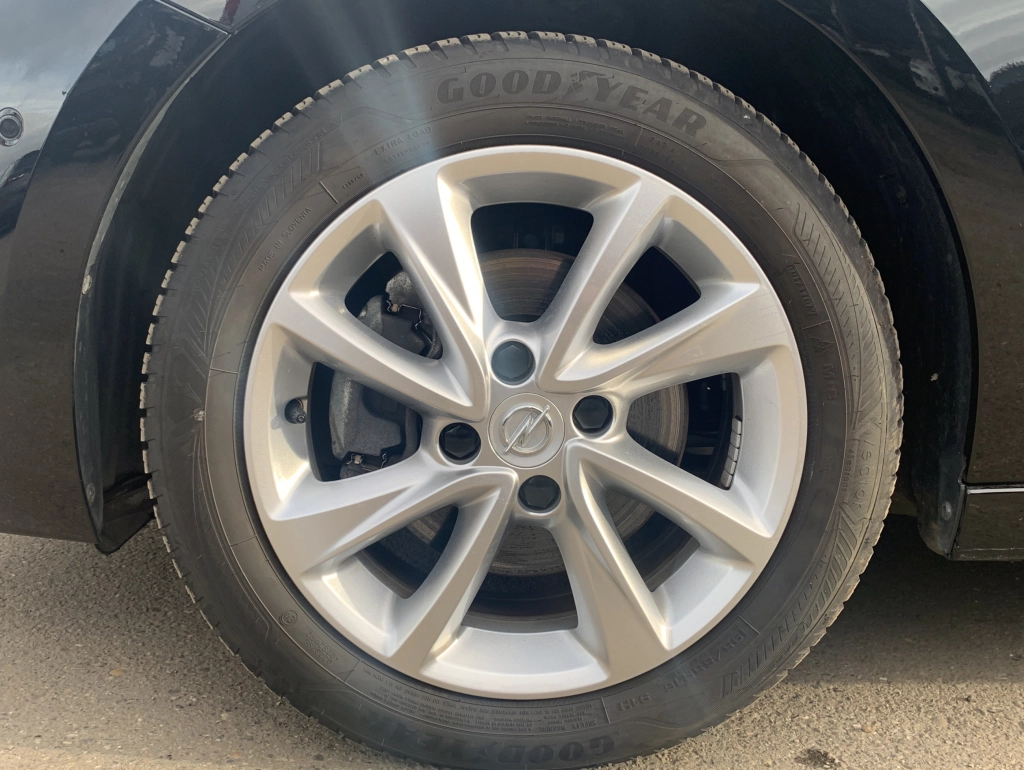 Opel Corsa 1.2| 74kW| Elegance | SHZ| PDC| CarPlay 