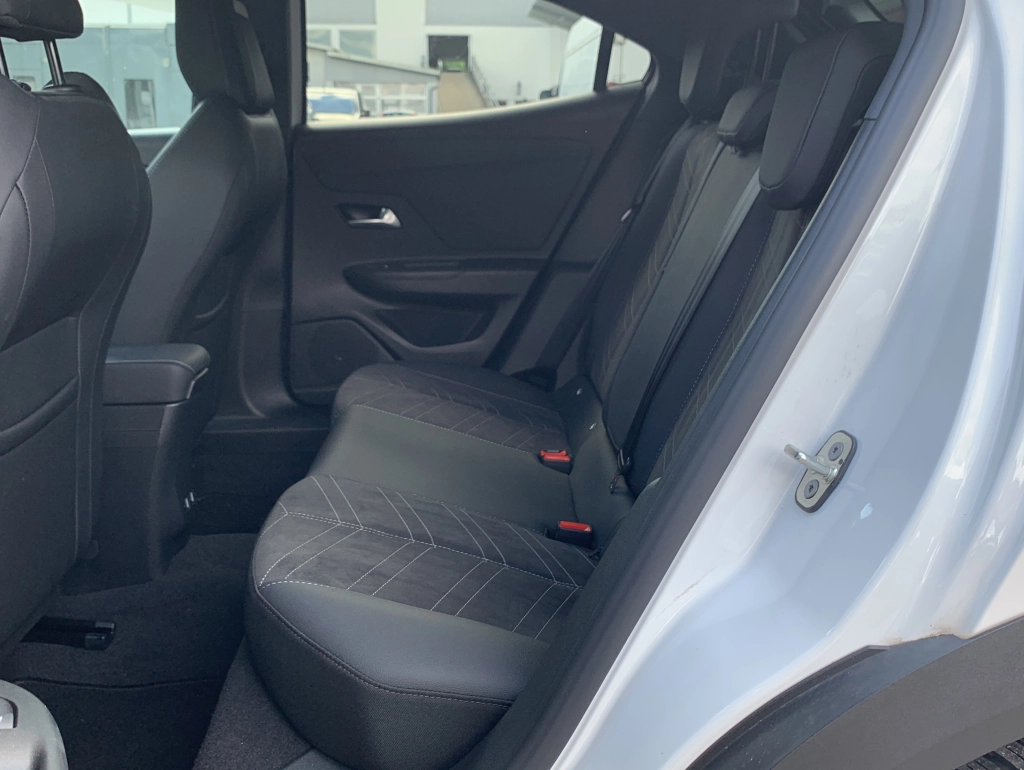 Opel Mokka-e Ultimate| Alcantara| CarPlay| LED| SHZ