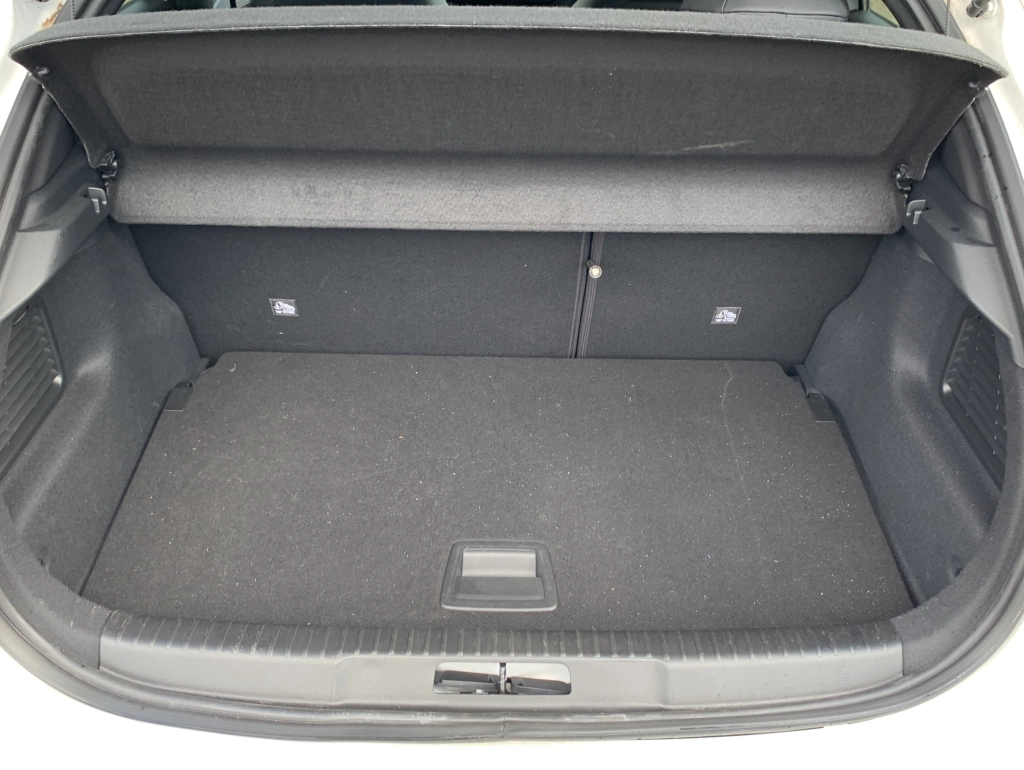 Opel Mokka-e Ultimate| Alcantara| CarPlay| LED| SHZ