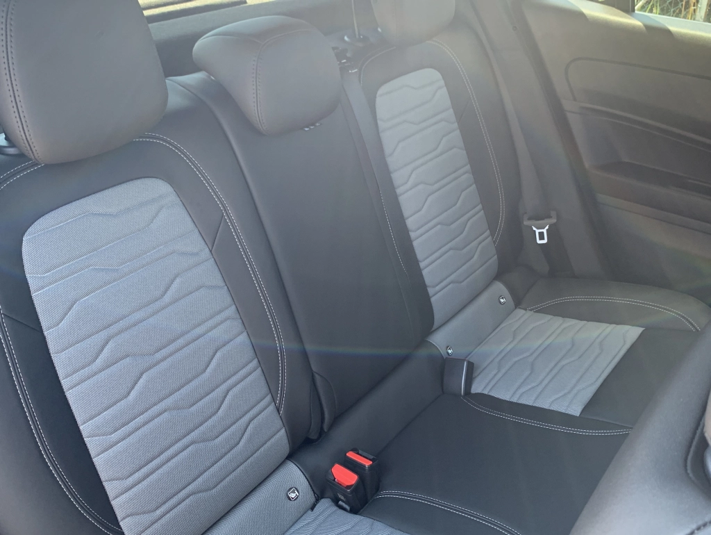 Jeep Avenger Overland Mild-Hybrid 4xe
