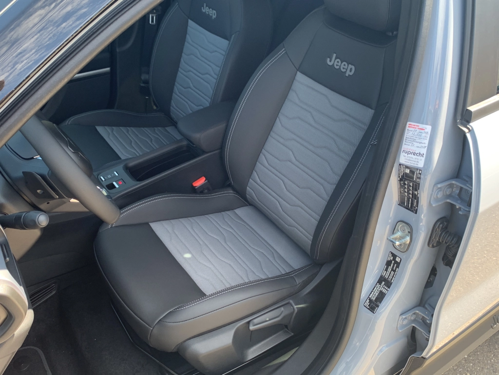Jeep Avenger Overland Mild-Hybrid 4xe