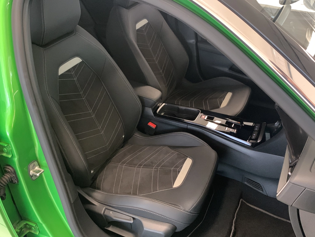 Opel Mokka-e Ultimate| Alcantara| CarPlay| LED| SHZ