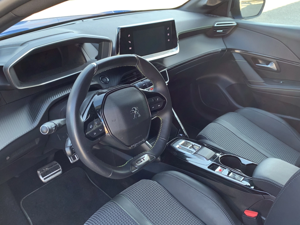 Peugeot e-208 GT| Rückfahrkamera | Carplay | NAVI |