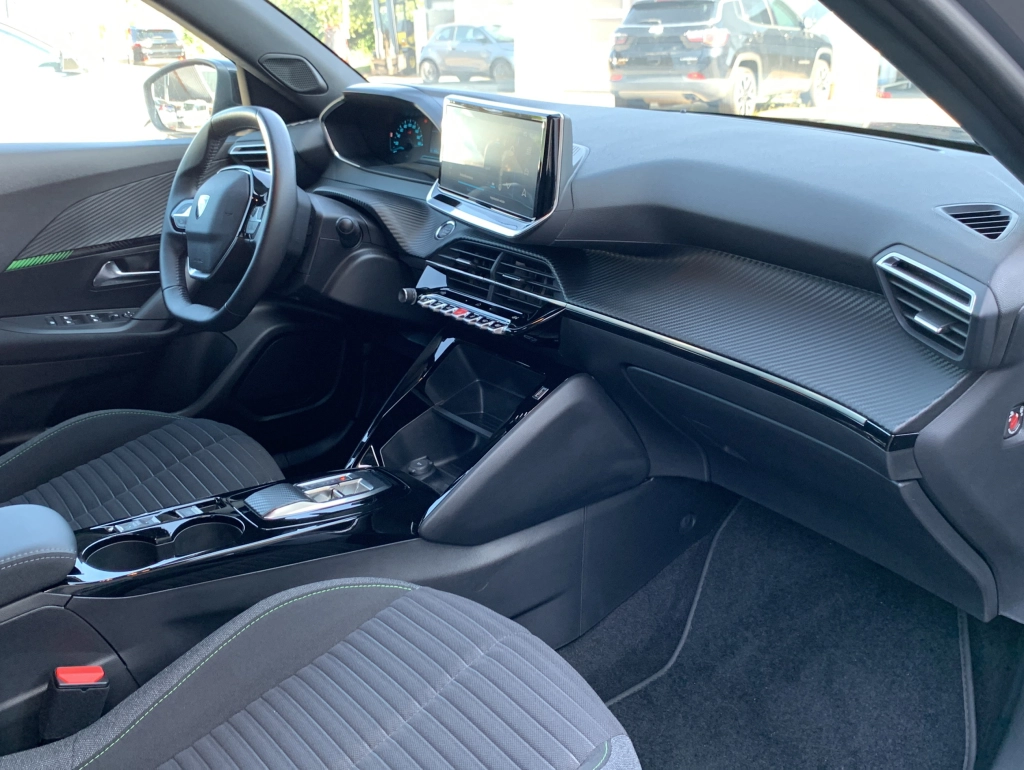 Peugeot E-2008 Active (115kW)| PDC| CarPlay| DAB| 