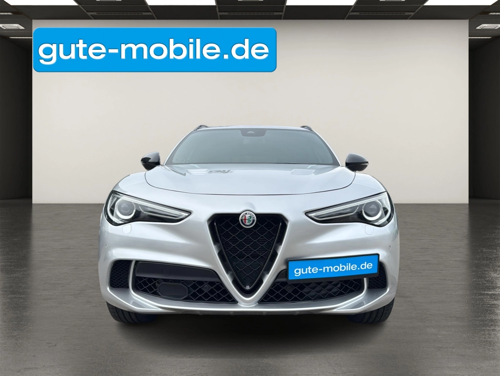 Alfa Romeo Stelvio Quadrifoglio Q4| 2.9 V6 510 PS|4xSHZ|ACC