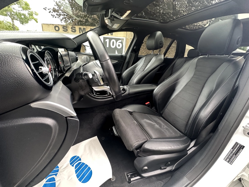 Mercedes-Benz E 300 de T 9G-TRONIC AMG Line /PANO / Burmester
