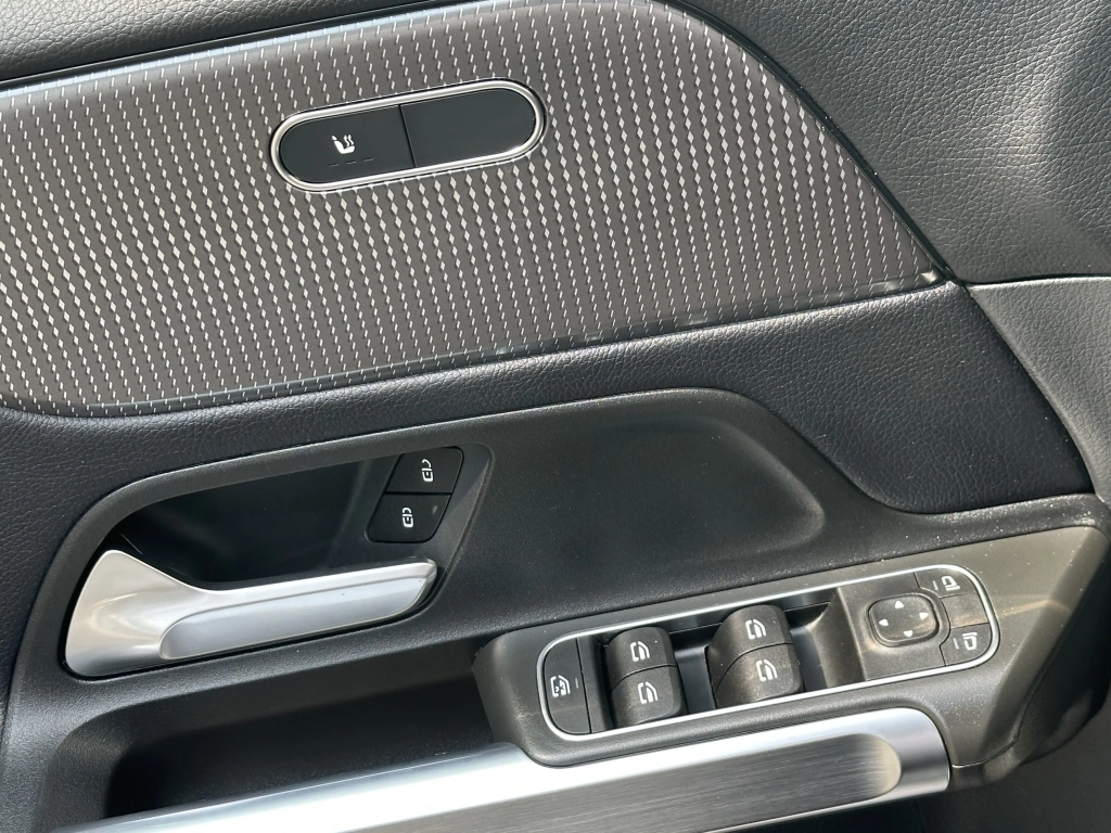 Mercedes-Benz GLB 200 d 8G-DCT Progressive / LED / DAB