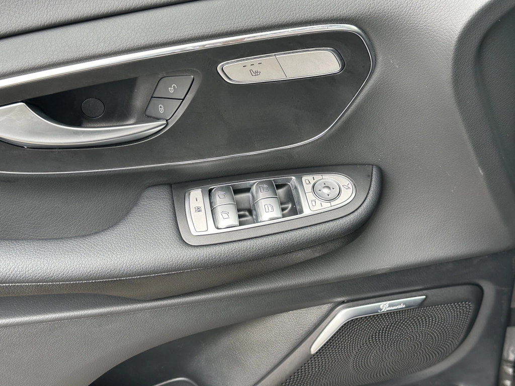 Mercedes-Benz V 300 d EDITION LANG AMG-LINE BURMESTER LED ILS