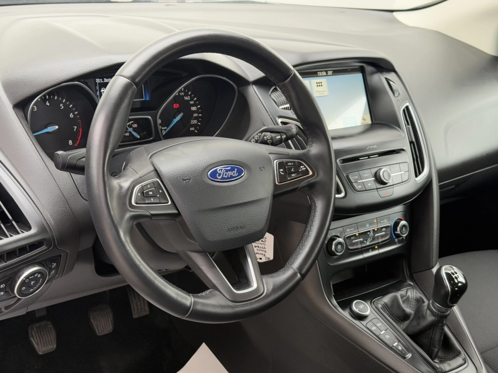 Ford Focus 1.0 EcoBoost Cool & Connect / Navigation