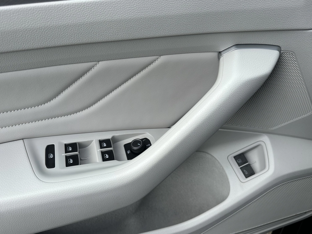 VW Passat Variant 1.4TSI PlugInHybrid DSG GTE / ACC