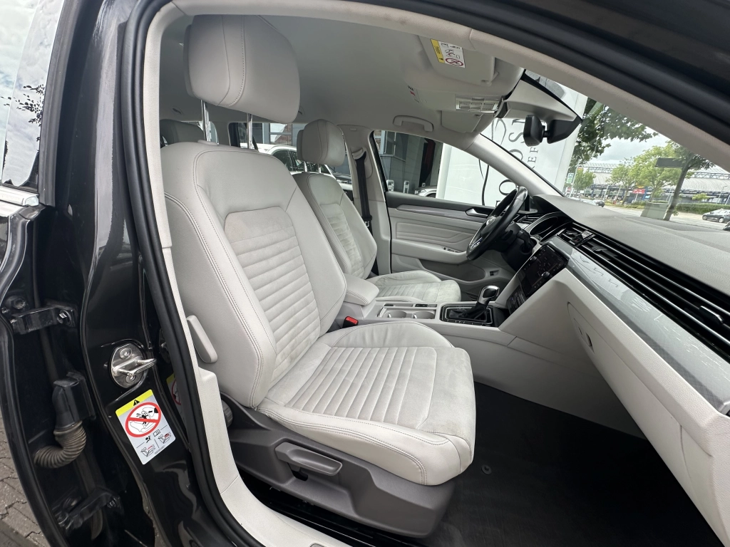 VW Passat Variant 1.4TSI PlugInHybrid DSG GTE / ACC