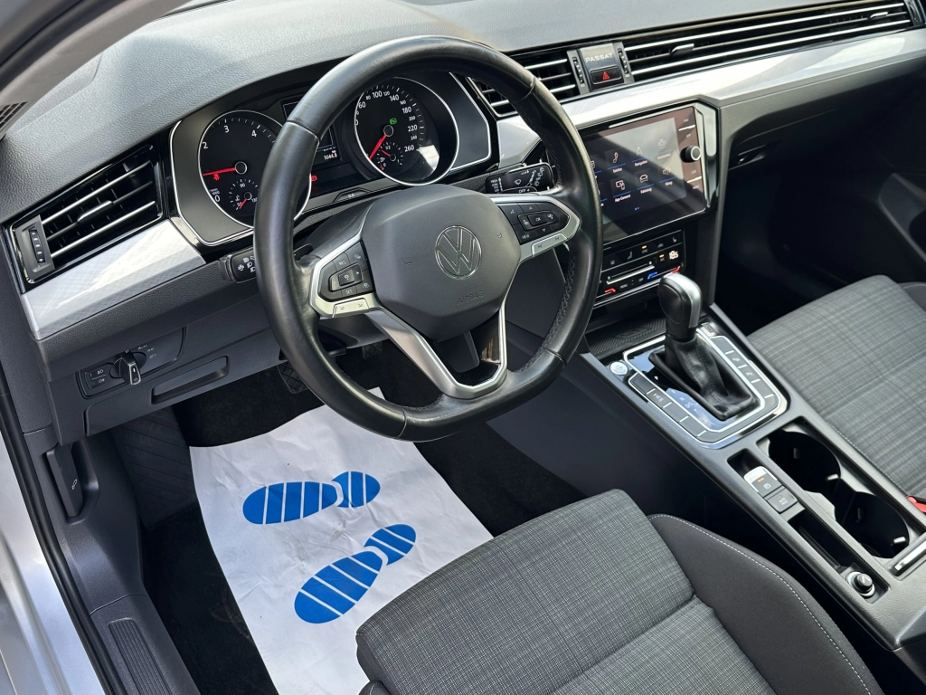 VW Passat Variant 2.0 TDI SCR DSG Business/ RFK AHK