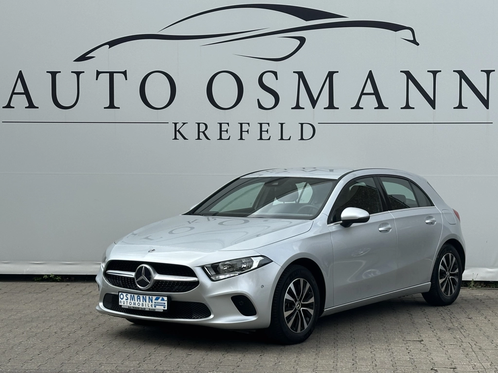 Mercedes-Benz A 200 7G-DCT Style RÜCKFAHRK. / WENIG KM