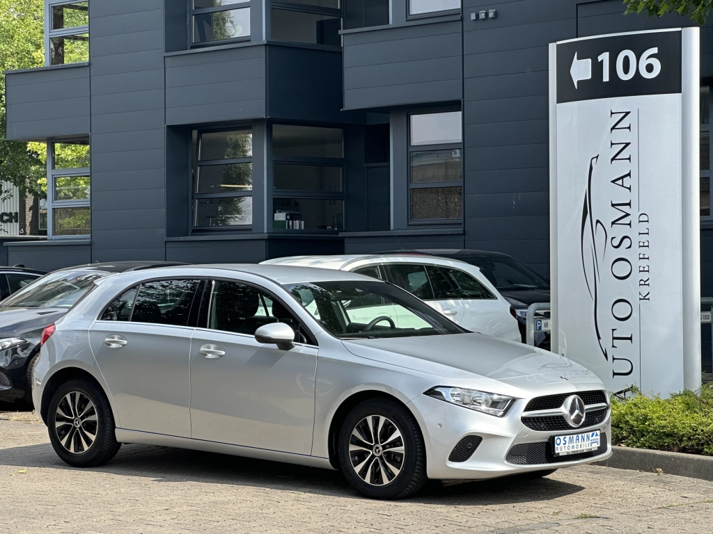 Mercedes-Benz A 200 7G-DCT Style RÜCKFAHRK. / WENIG KM