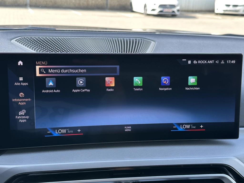 BMW 318 d Touring Aut. / Curved Display / HEAD-UP