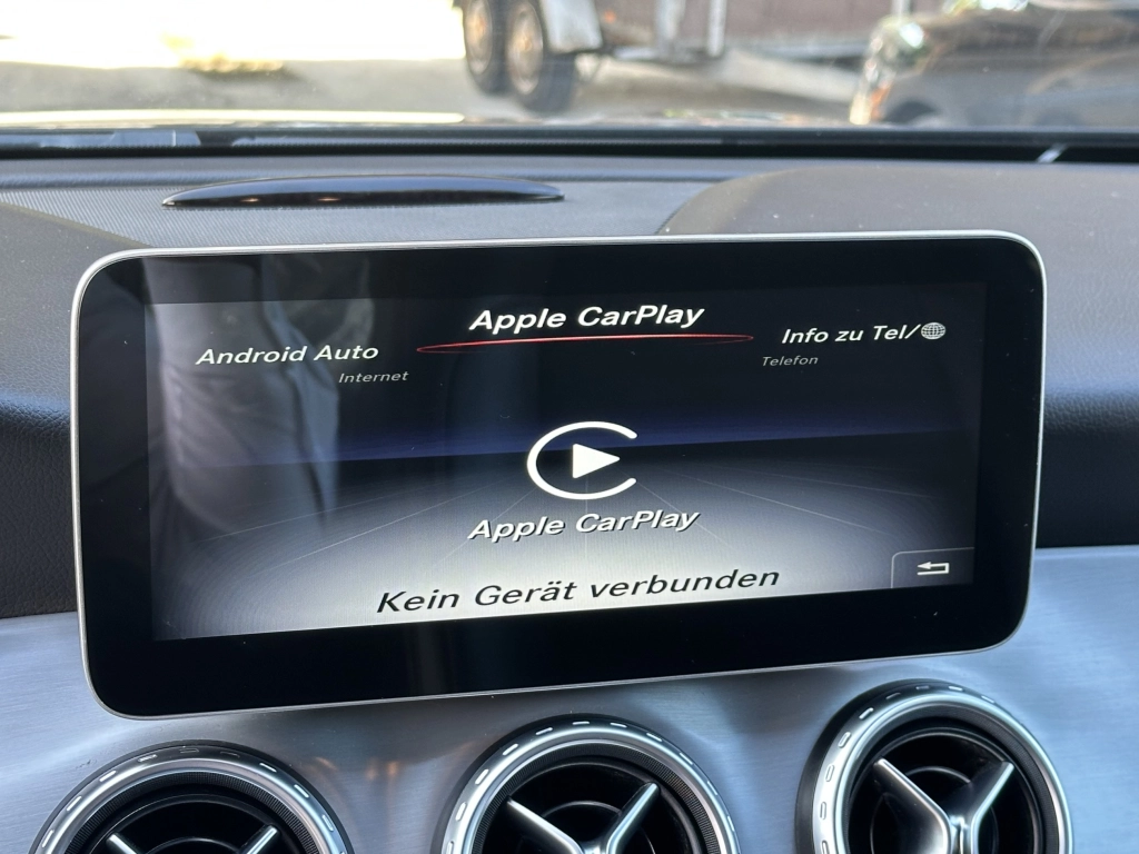 Mercedes-Benz GLA 220 d 4Matic 7G-DCT AMG Line /Bi-Xenon/NAVI