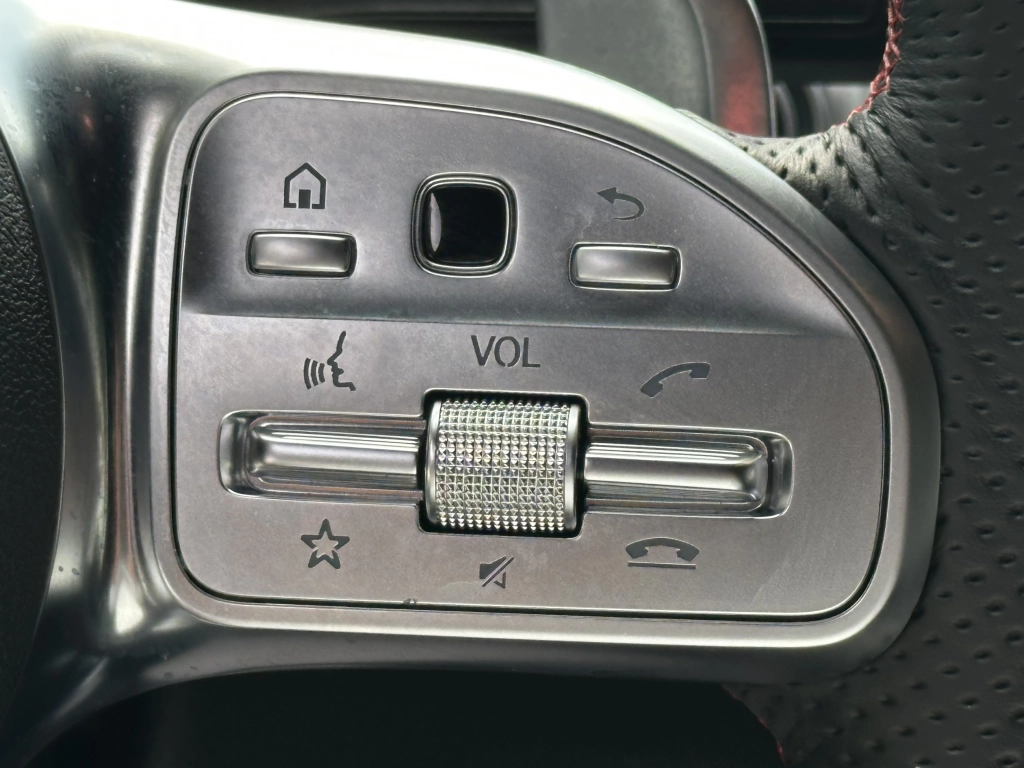 Mercedes-Benz GLB 35 AMG 4Matic AMG Speedshift DCT 8G