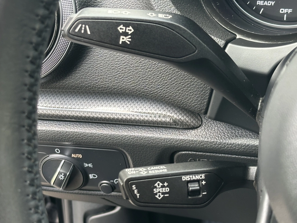 Audi A3 30 TDI Sportback design | ACC | STANDHEIZUNG