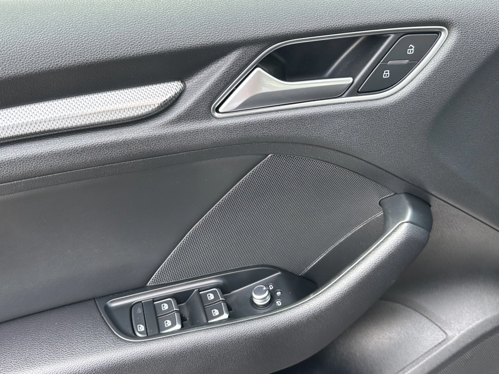 Audi A3 30 TDI Sportback design | ACC | STANDHEIZUNG