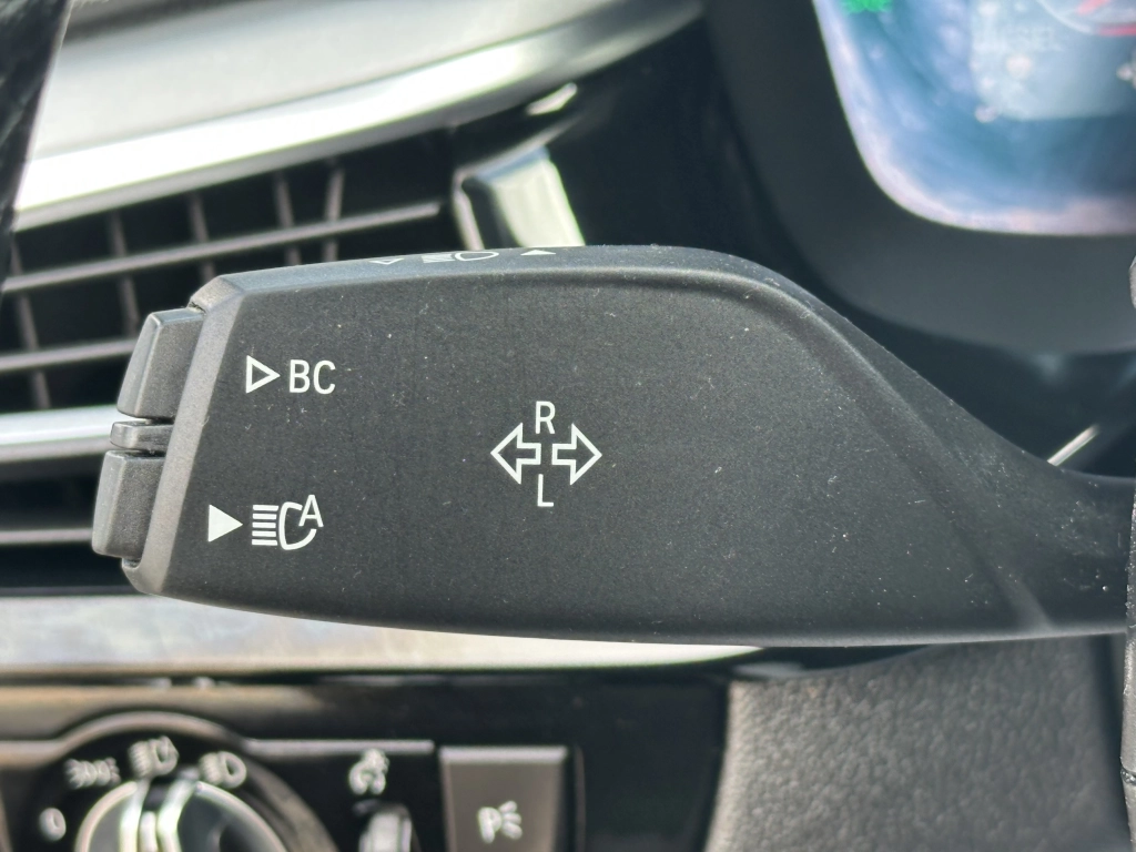 BMW 520 d Touring Aut | DrivAssProf | LiveCockpitPro