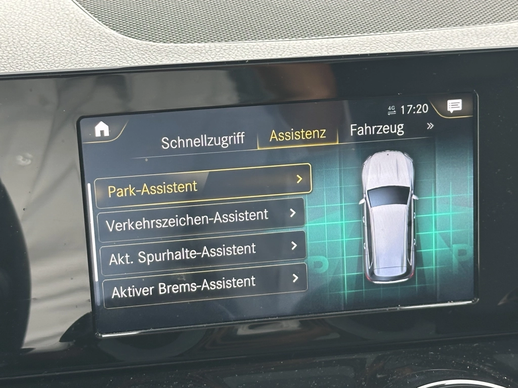 Mercedes-Benz GLB 180 d 8G-DCT Progressive / PANO / AHK

