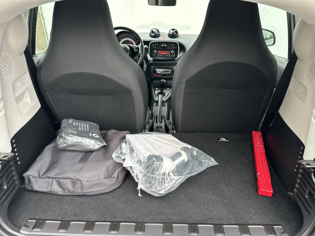Smart ForTwo fortwo coupe EQ / TÜV NEU
