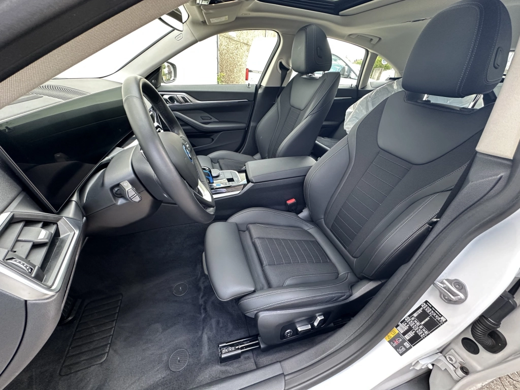 BMW i4 35 eDrive Gran Coupe | Live Cockpit Prof.