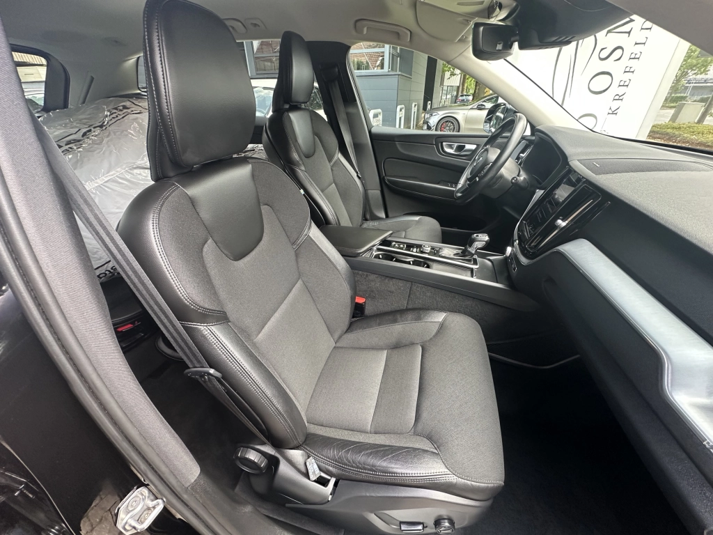 Volvo XC60 D4 Geartronic Momentum Pro
